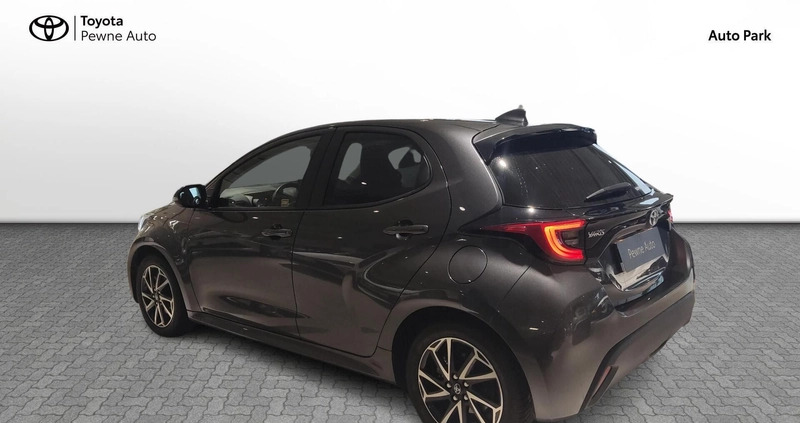 Toyota Yaris cena 96900 przebieg: 13348, rok produkcji 2022 z Kock małe 79